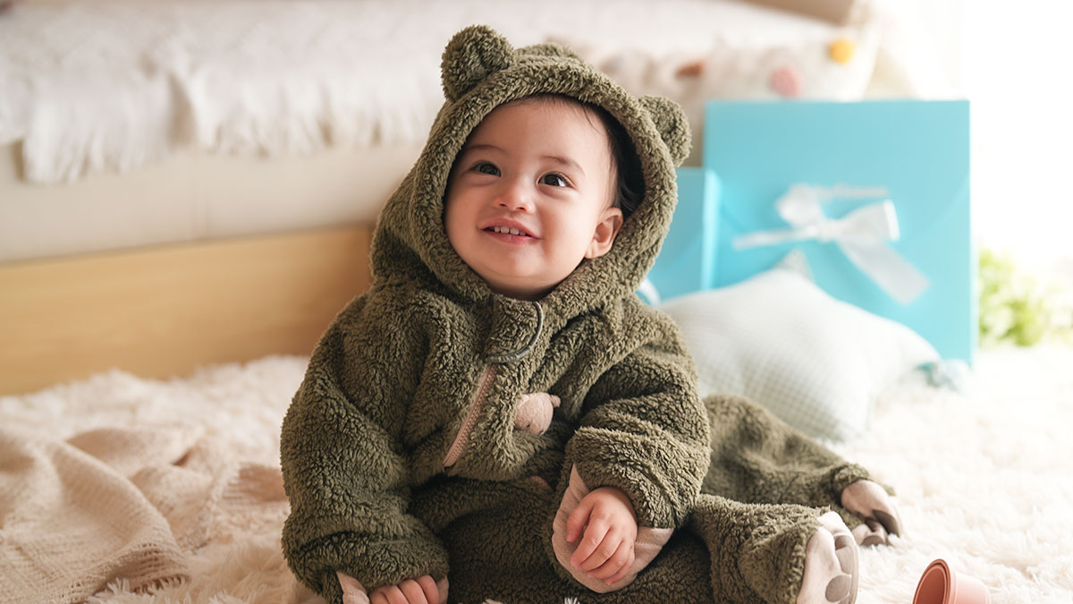 【祖父母向け】1歳の誕生日、いくら包む？何を贈る？喜んでもらうためのマナー