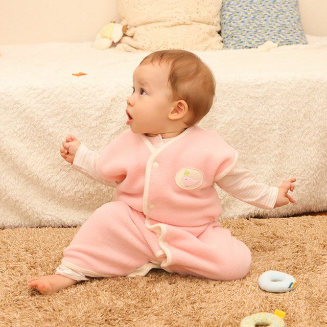 【ねんね期】新生児〜生後6ヶ月:ジャンプスーツ・カバーオールが基本